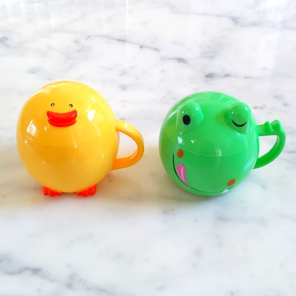 NWOT. Yellow and Green Plastic Cups. - Picture 2 of 4